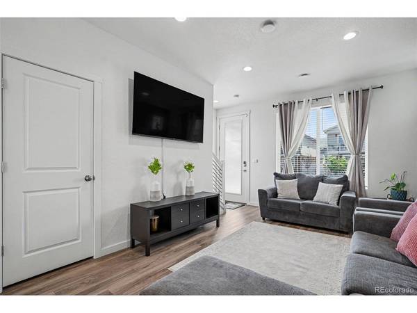 18262 E 49th, Denver, CO 80249