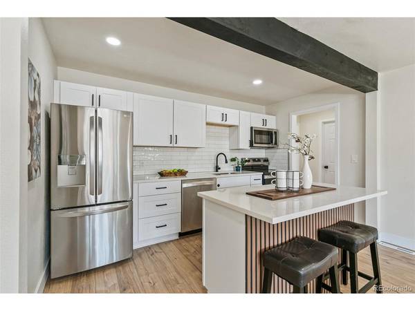 1657 Macon, Aurora, CO 80010