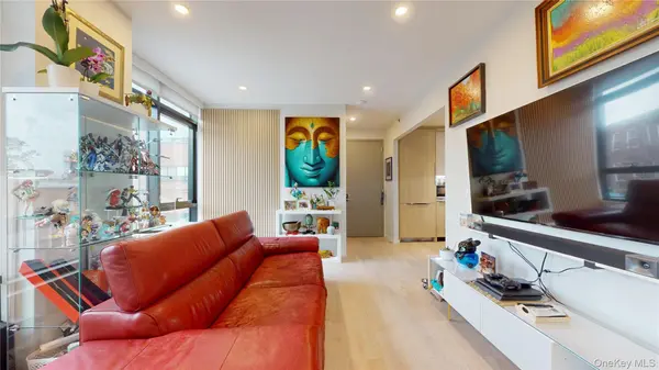 40-22 61st ST #2K, Woodside, NY 11377