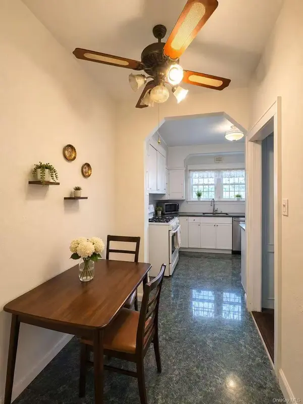 14025 58th RD, Flushing, NY 11355