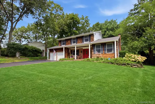 26 Sheryl CRES, Smithtown, NY 11787