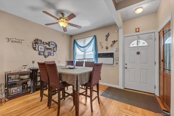 14617 58th RD, Flushing, NY 11355