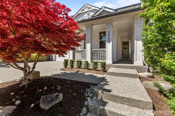 34227 SE Ash ST, Snoqualmie, WA 98065