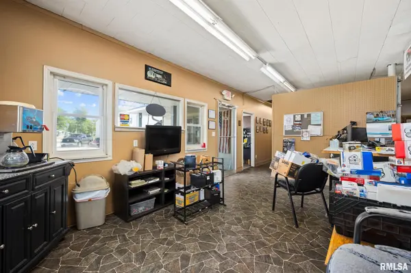 316 E MAIN ST, Princeville, IL 61559
