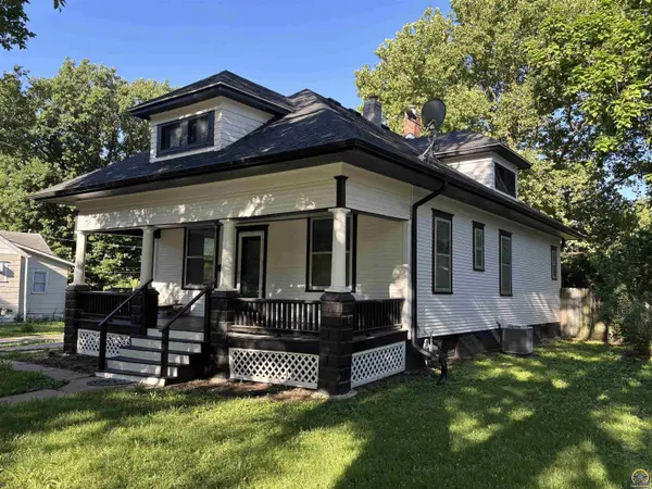 817 West ST, Emporia, KS 66801