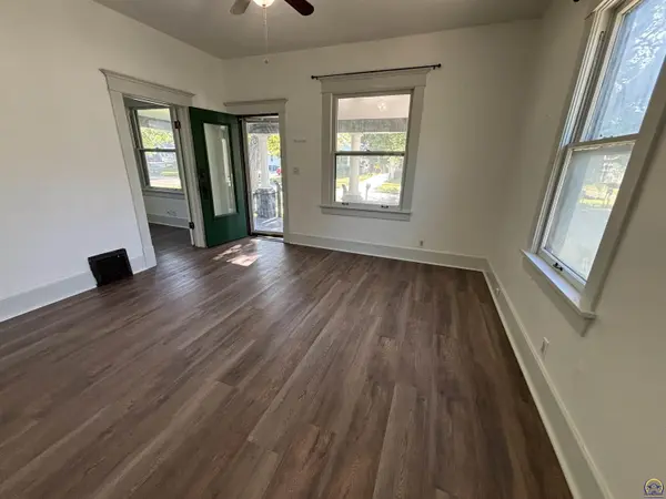 817 West ST, Emporia, KS 66801