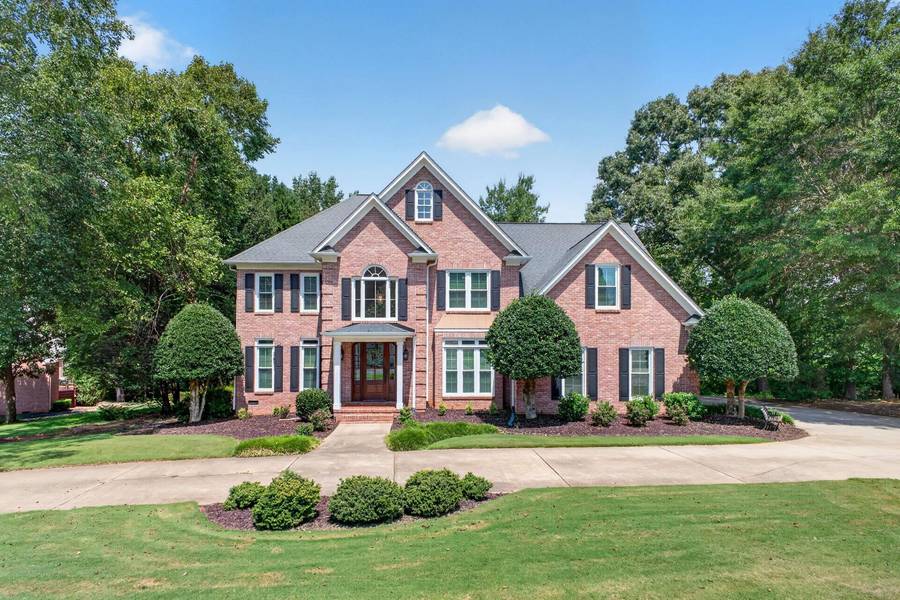 519 Live Oak CT, Greer, SC 29651