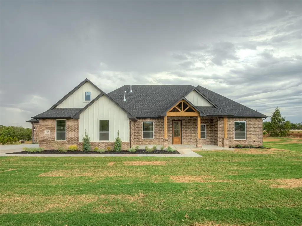 1928 Valerie's DR, Guthrie, OK 73044