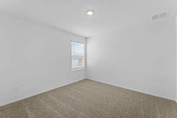 663 Ebbsfleet DR, Uhland, TX 78640