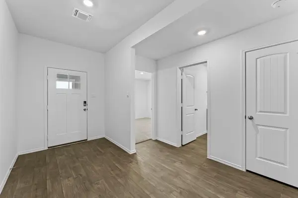 663 Ebbsfleet DR, Uhland, TX 78640