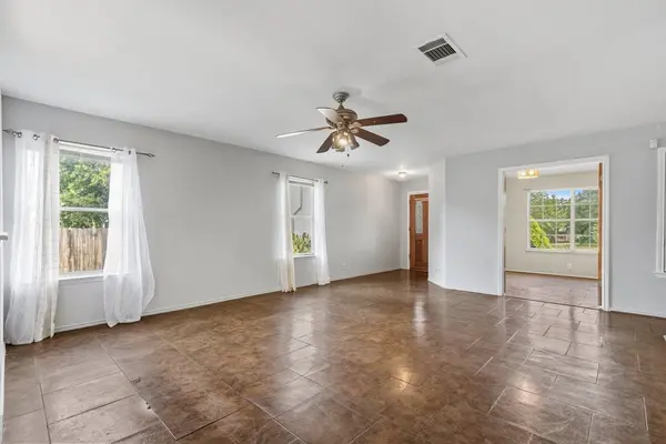 101 Presidio DR, Leander, TX 78641