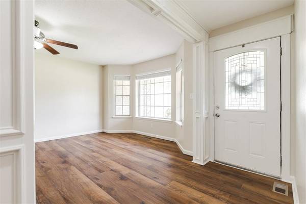9809 Essex AVE, Oklahoma City, OK 73120