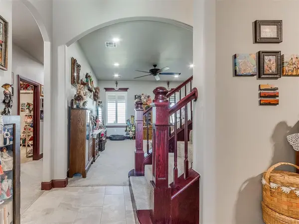401 Carlow WAY, Yukon, OK 73099
