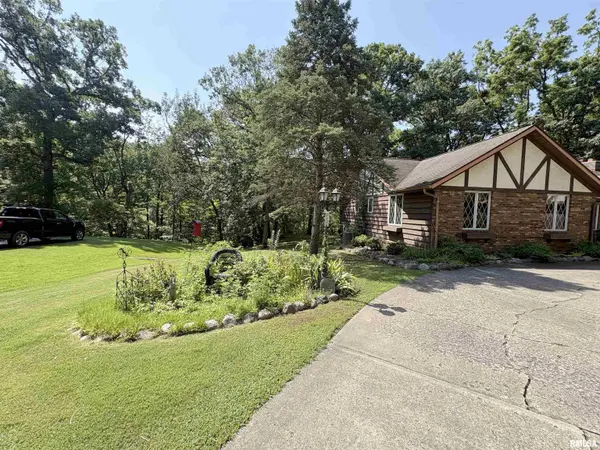 7117 N DOGWOOD LN, Brimfield, IL 61517