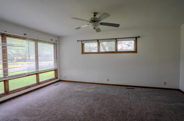 320 W College Ave, Harper, KS 67058
