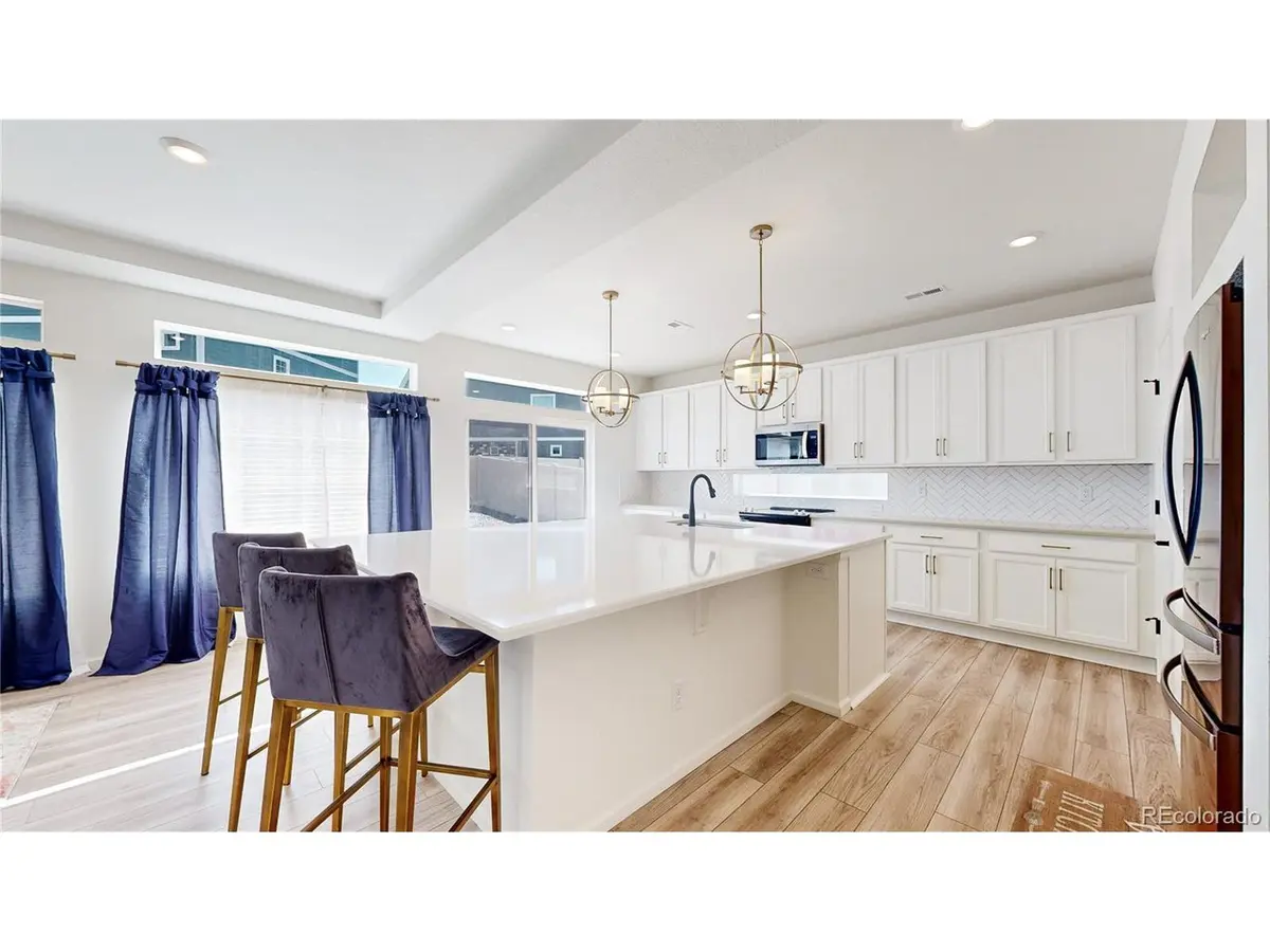 4094 Picadilly, Aurora, CO 80019