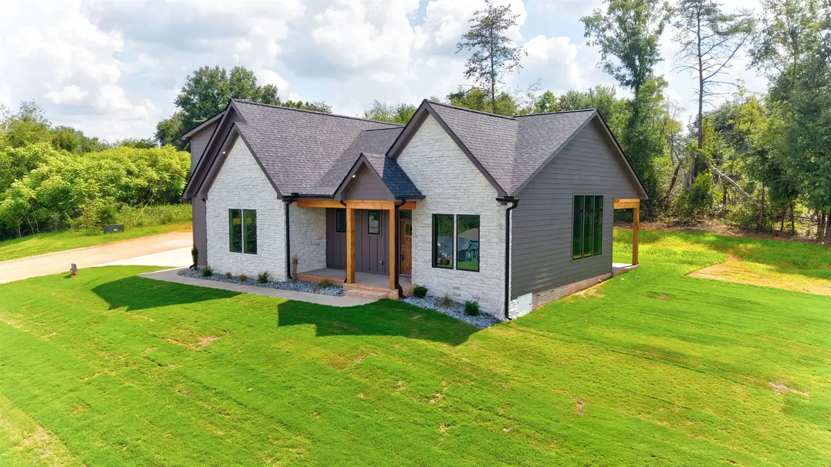 423 N Beryl LN, Chesnee, SC 29323