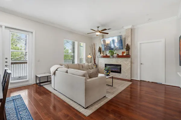 1900 Barton Springs RD #2026, Austin, TX 78704