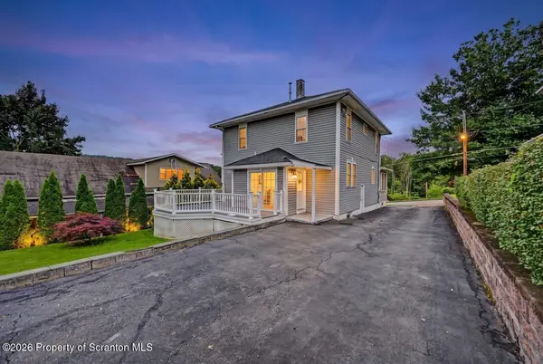 208 Maple AVE, Clarks Summit, PA 18411