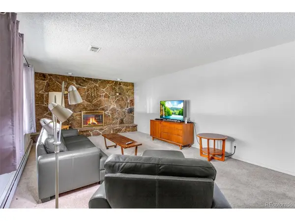2012 Van Buren, Loveland, CO 80538