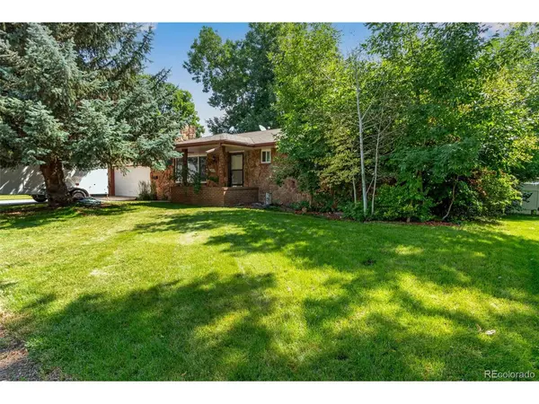 2012 Van Buren, Loveland, CO 80538