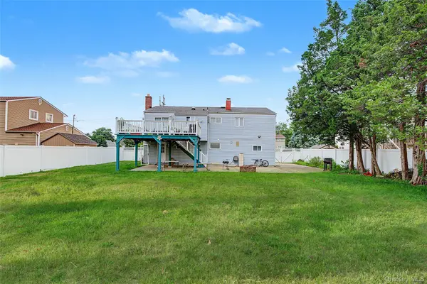 1604 Church ST, Holbrook, NY 11741
