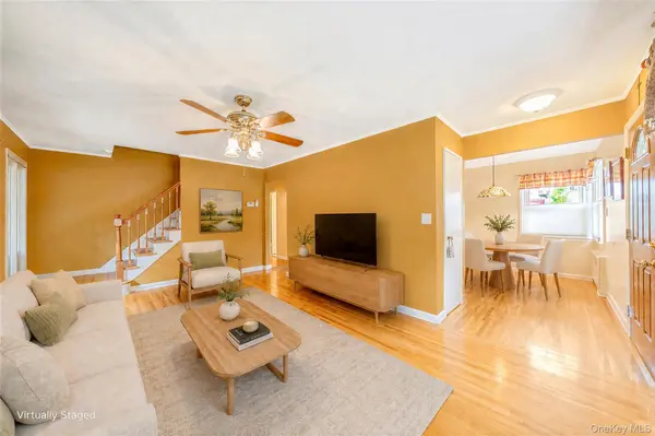 4137 247th ST, Little Neck, NY 11363