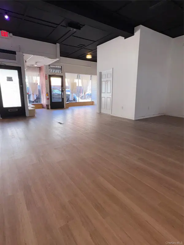 42-44 S Ocean AVE, Patchogue, NY 11772