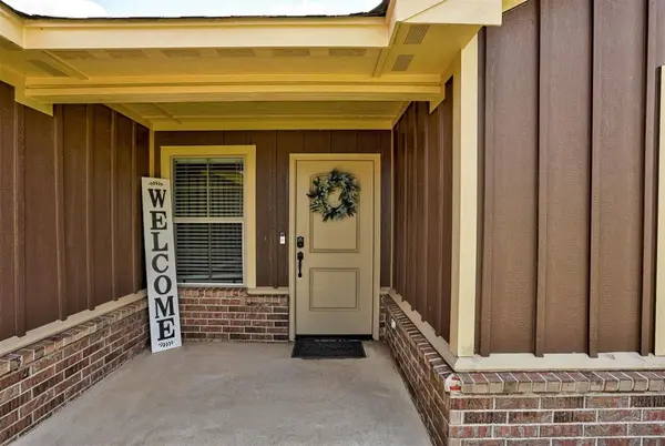 1008 SW 14th ST, Moore, OK 73160