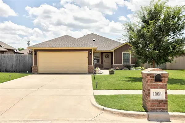 1008 SW 14th ST, Moore, OK 73160