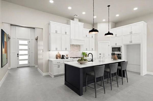 7116 NW 155th ST, Edmond, OK 73013