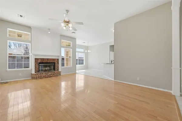 1824 Fairmont LN, Edmond, OK 73013