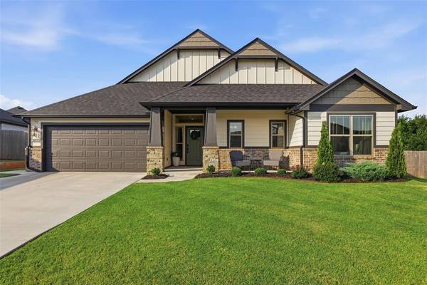 3810 Black Mesa RD, Norman, OK 73071
