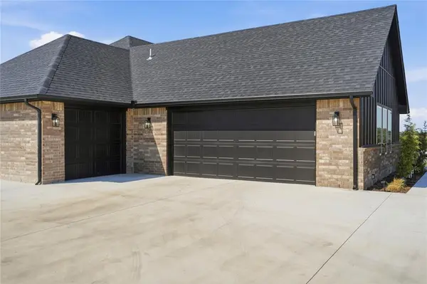 2439 Wolf Creek BND, Blanchard, OK 73010