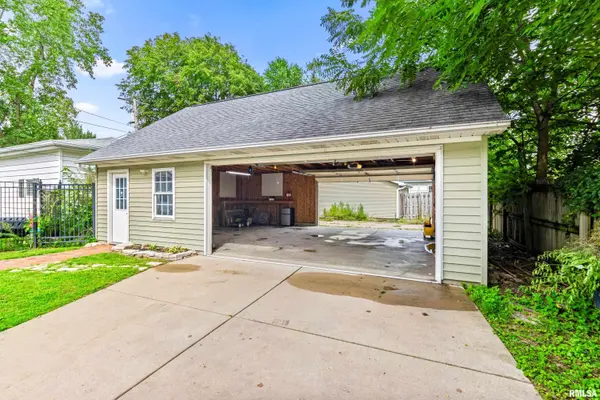 1018 N PARKSIDE DR, Peoria, IL 61603