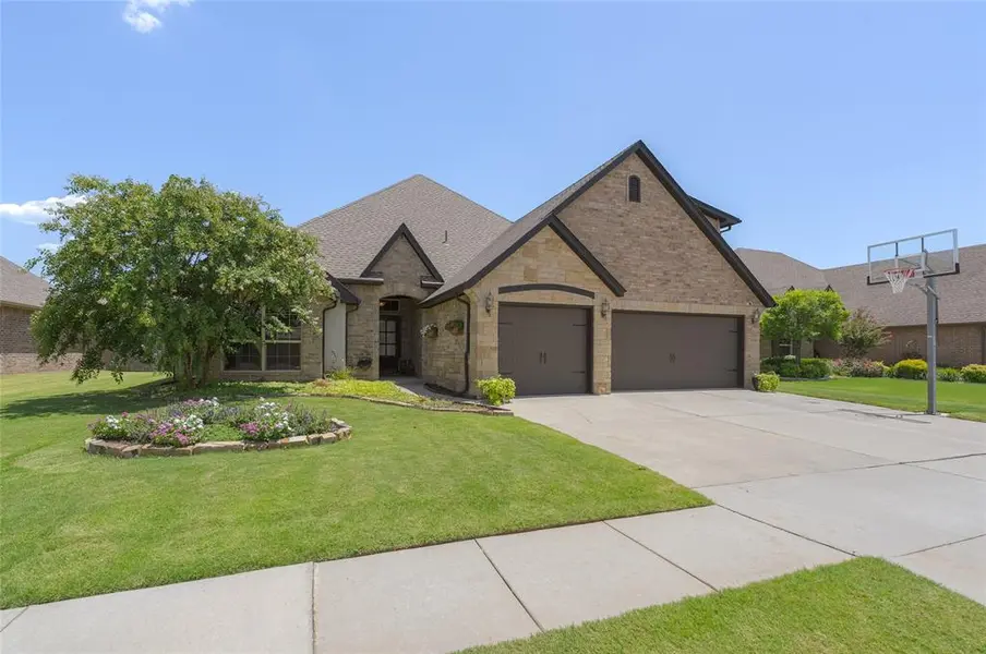 17500 Murcielago CT, Oklahoma City, OK 73170
