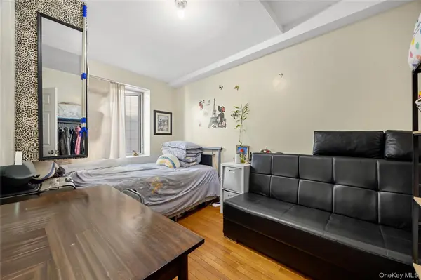 131-44 40 RD, Flushing, NY 11354