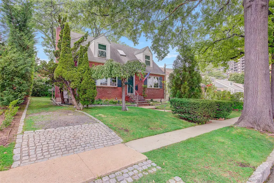 26-20 210th PL, Bayside, NY 11360