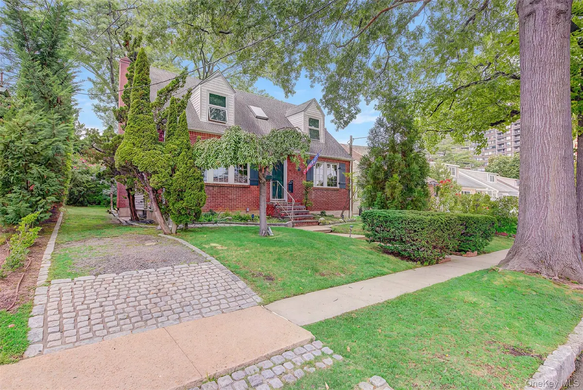 26-20 210th PL, Bayside, NY 11360