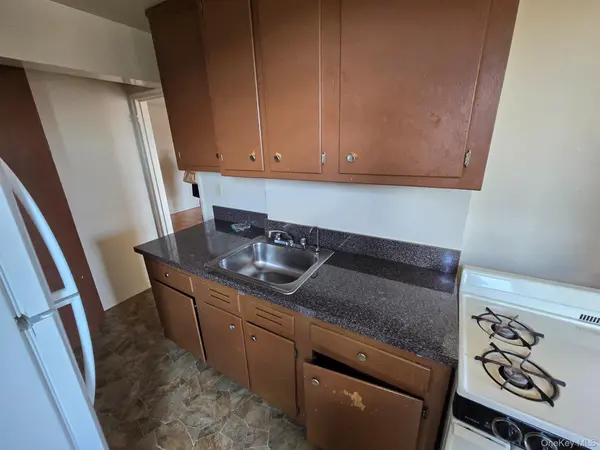2835 Webb #8D, Bronx, NY 10468