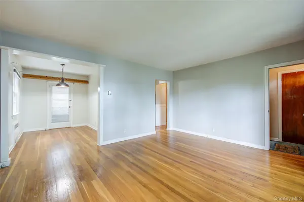 26-20 210th PL, Bayside, NY 11360