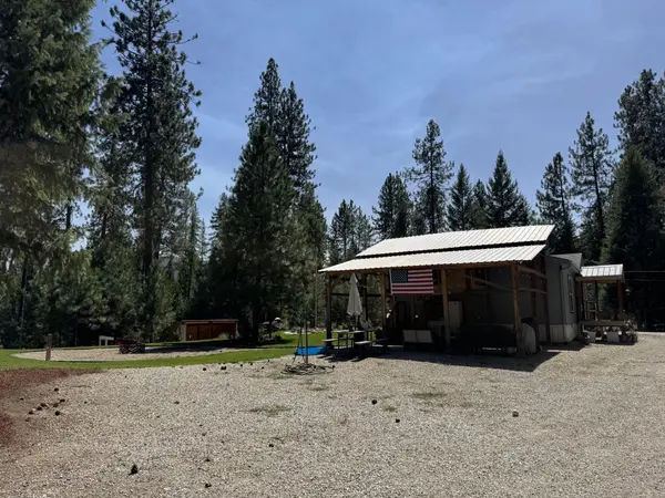 3301 Viewridge Ln, Valley, WA 99181