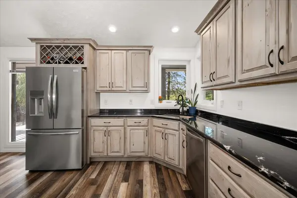 21611 N Little Spokane Dr, Colbert, WA 99005