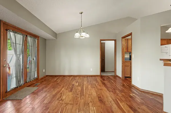 804 E Rivera Dr, Mulvane, KS 67110