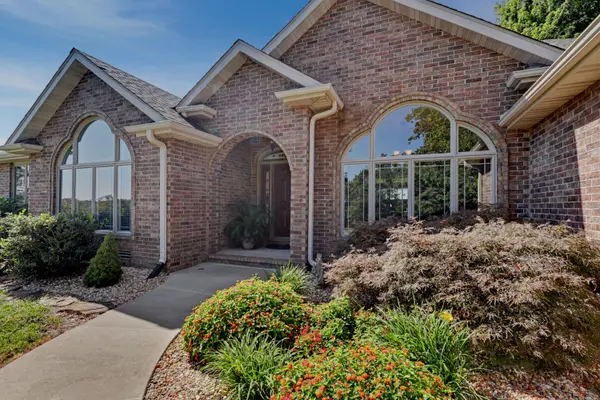 190 State Highway V, Seymour, MO 65746