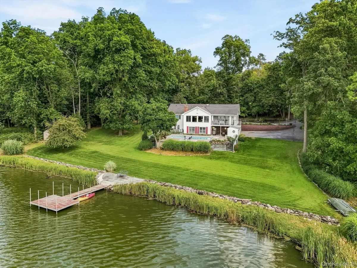 38 Shore DR, Blooming Grove, NY 10914