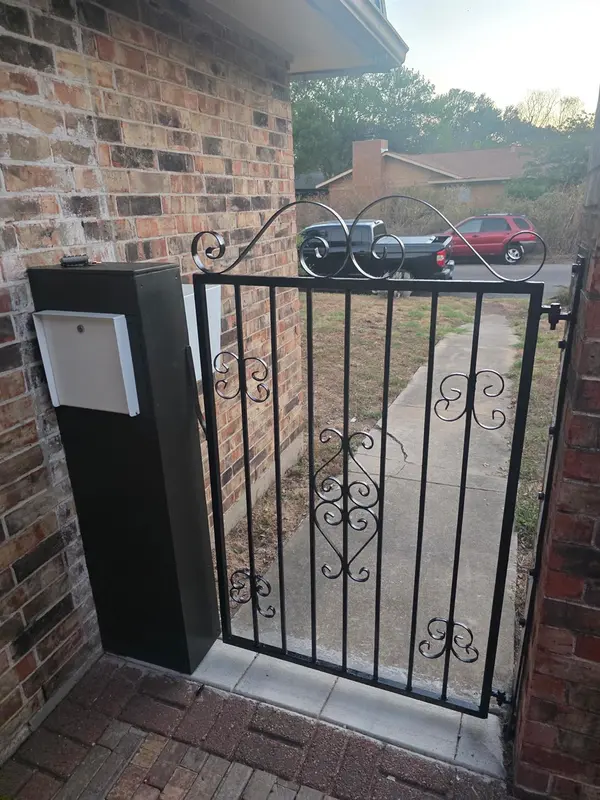 4701 Sagebrush CIR, Austin, TX 78745