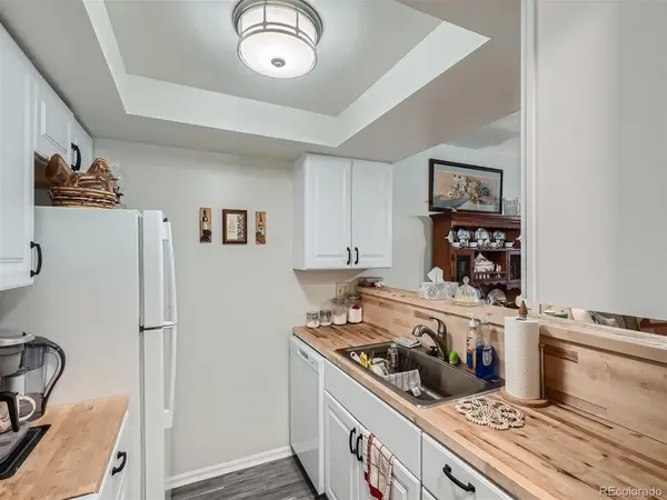 16001 E Alaska #5, Aurora, CO 80017