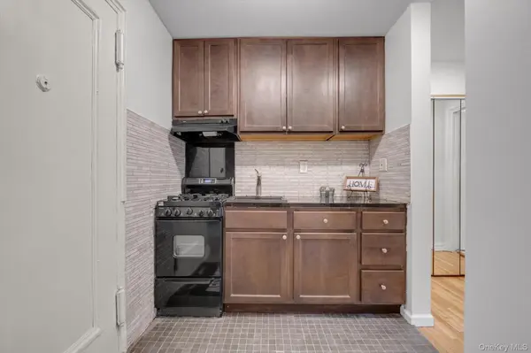 111-01 66th RD #1C, Forest Hills, NY 11375