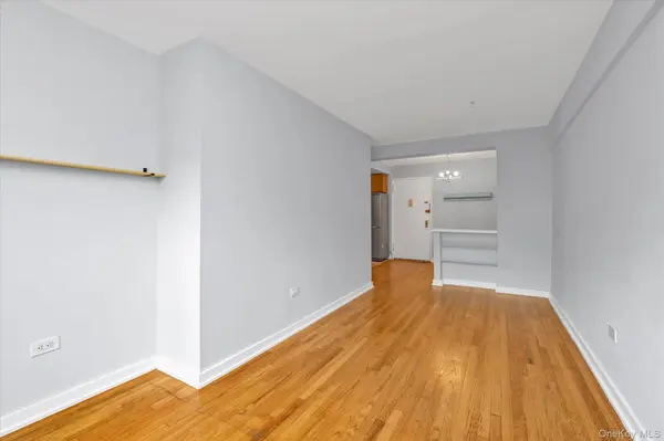 41-31 51 ST #4A, Woodside, NY 11377